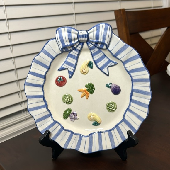 Vintage Fitz and Floyd “Petite Vegetable Bowquet” Canape Plate - Picture 4 of 12